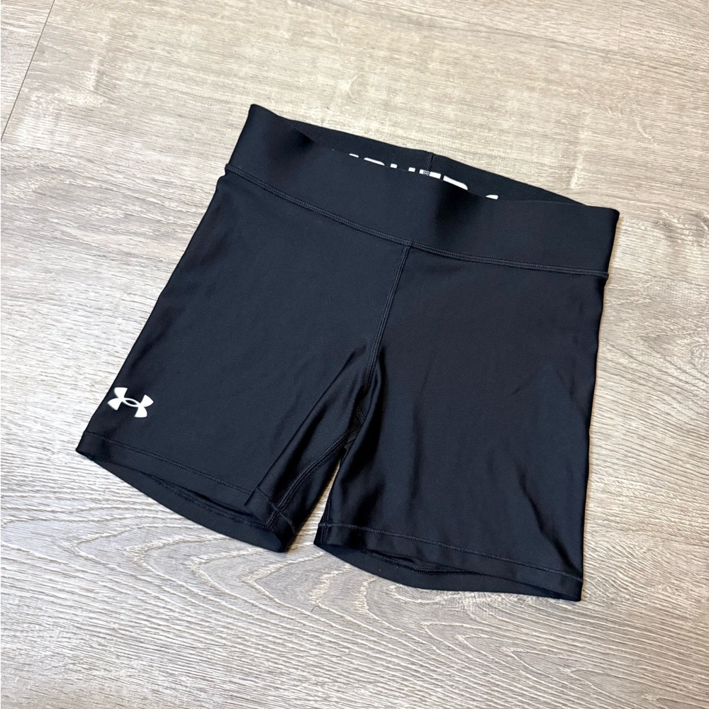 •UNDER ARMOUR• SHORTS